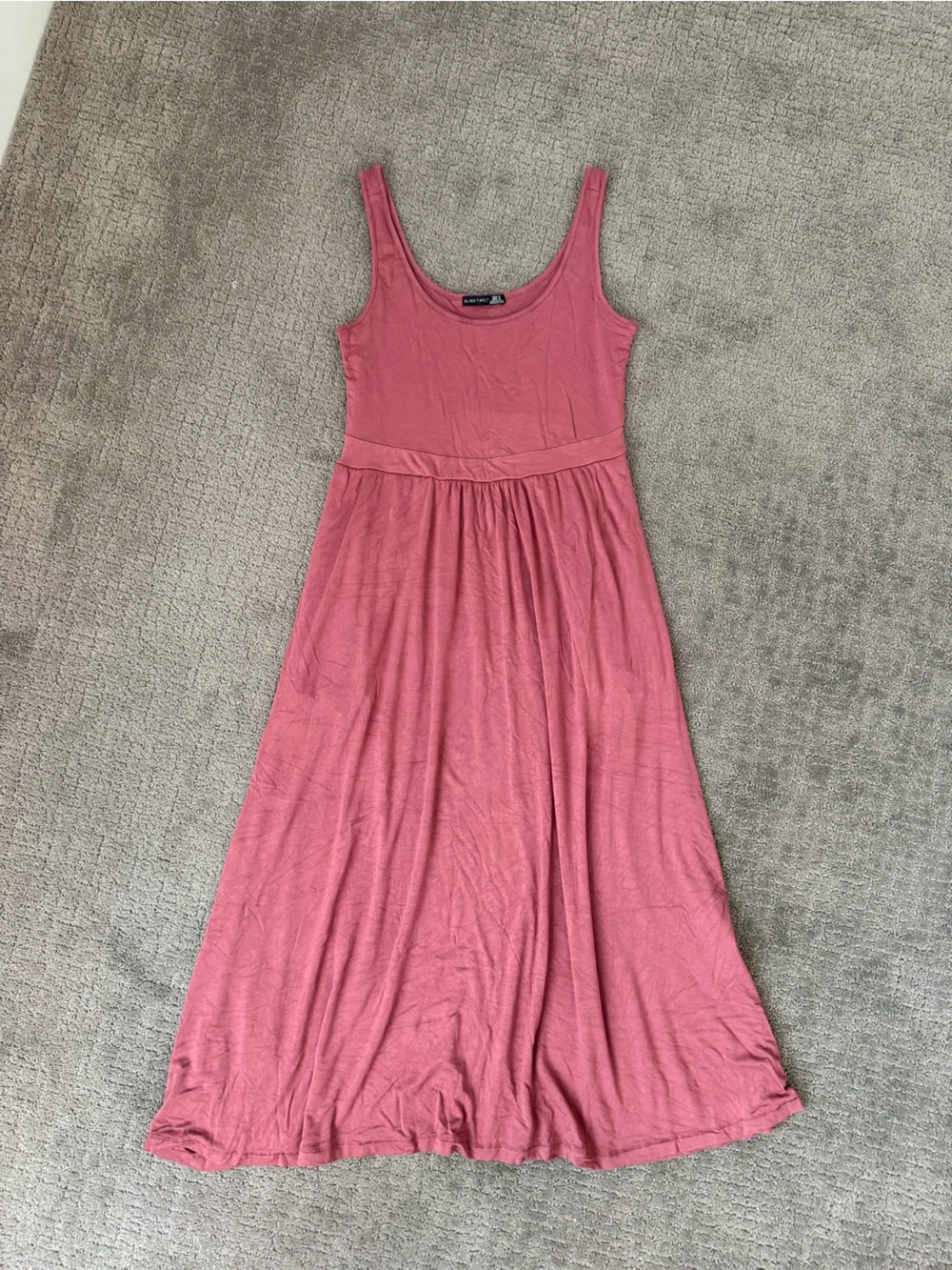 EUC Black Tape Rust red Maxi sundress, Size M